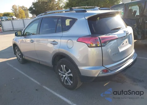 2018 Toyota Rav4 Le z USA, uszkodzony, nr VIN JTMZFREV2JJ210285